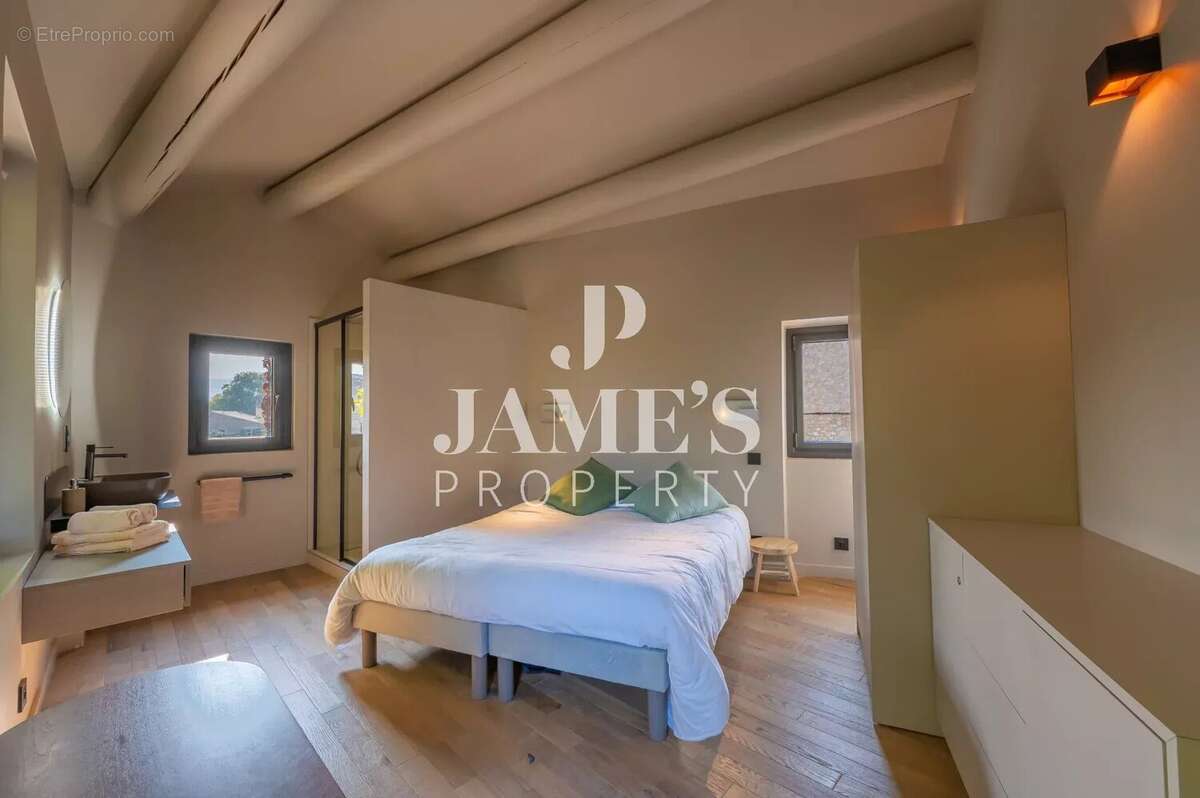 Appartement à EYGALIERES