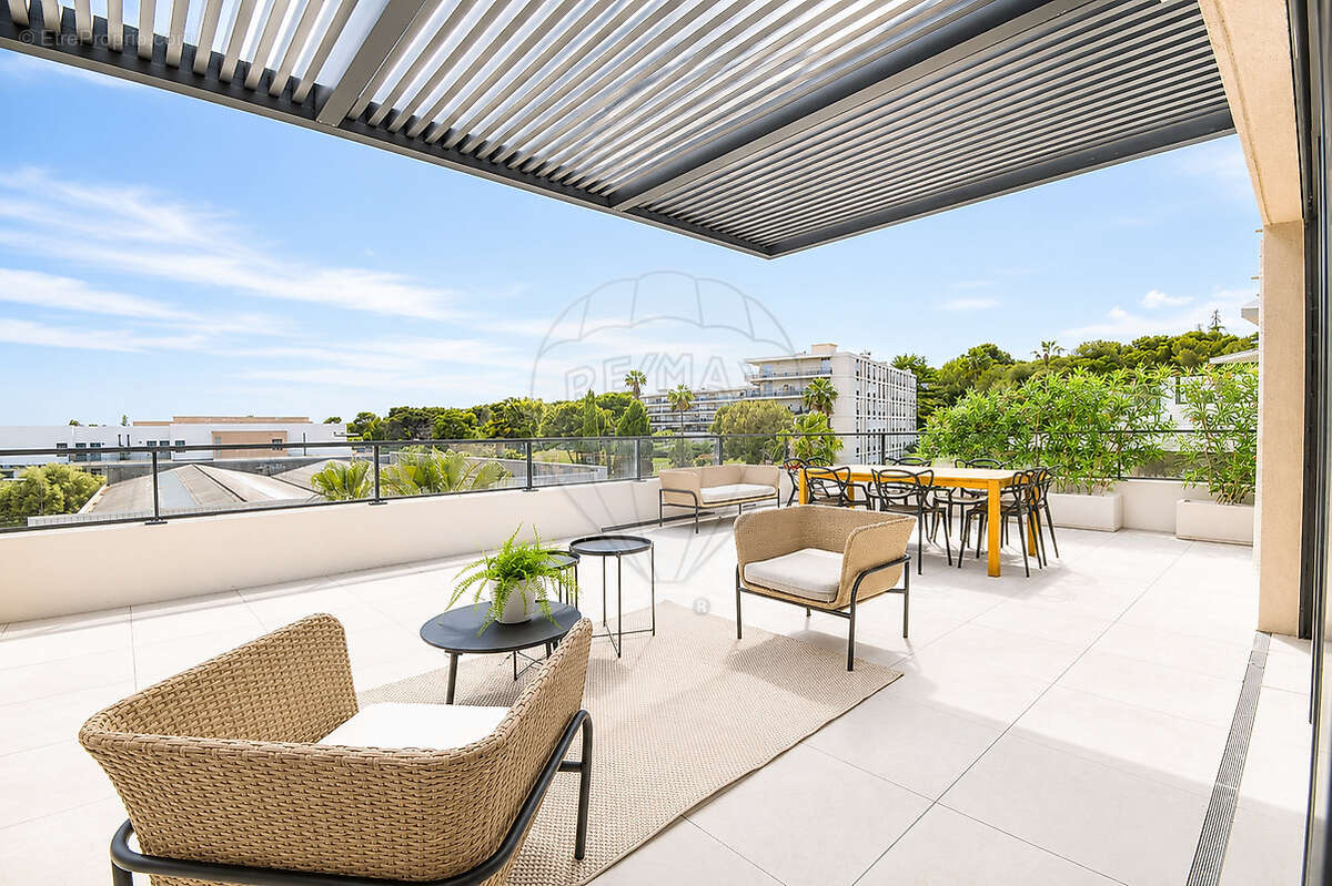 Appartement à VILLENEUVE-LOUBET