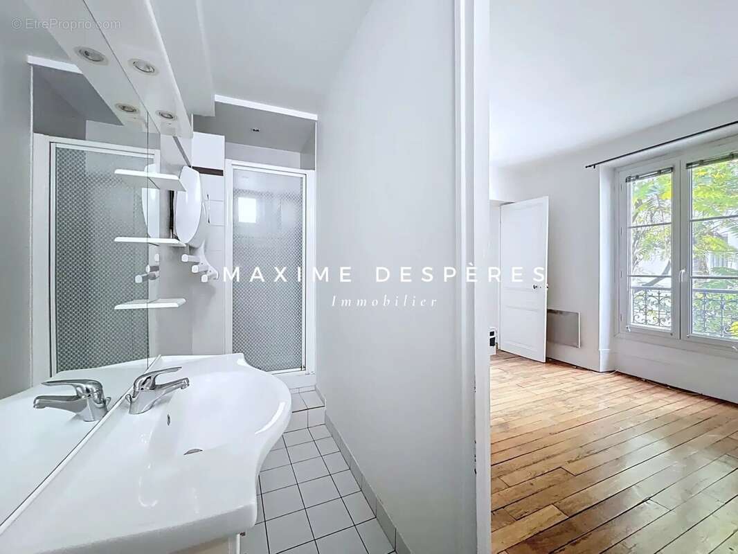 Appartement à LEVALLOIS-PERRET