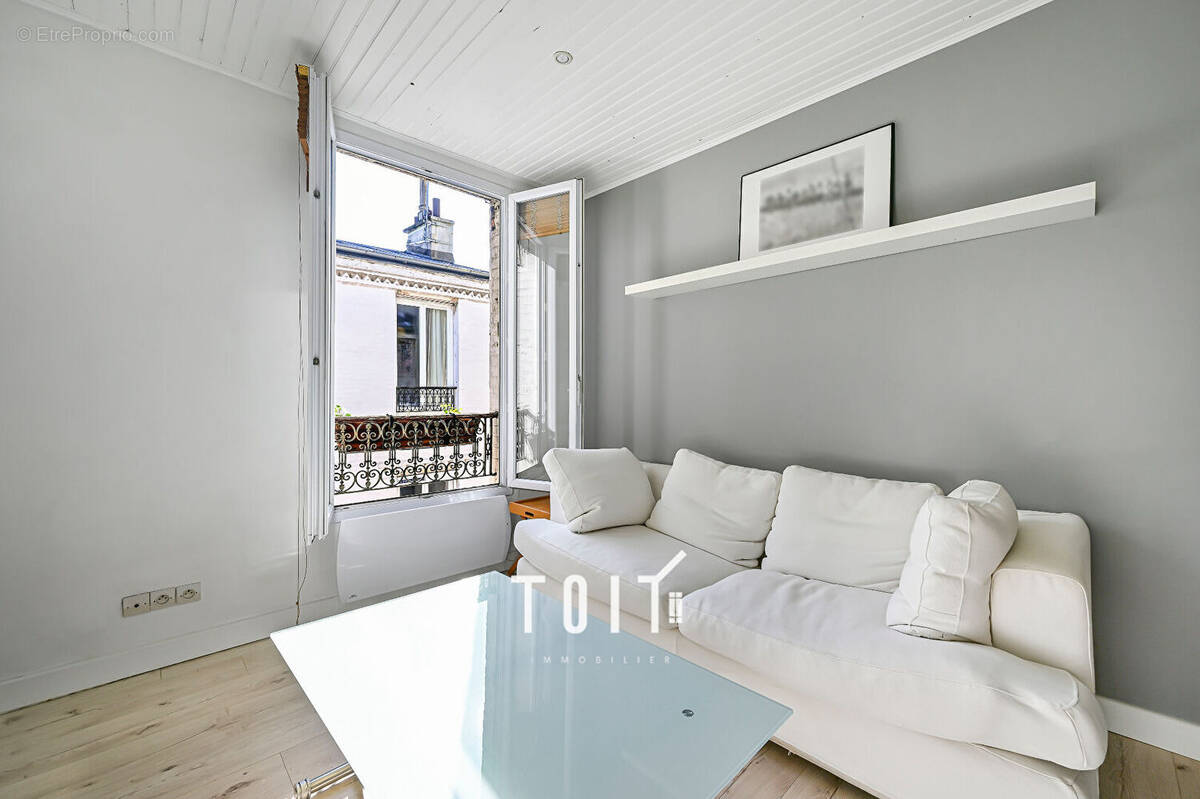 Appartement à PARIS-14E