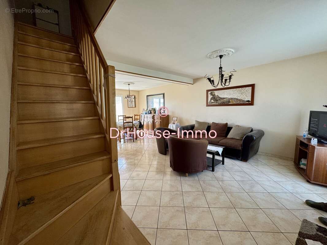 Maison à CORQUILLEROY