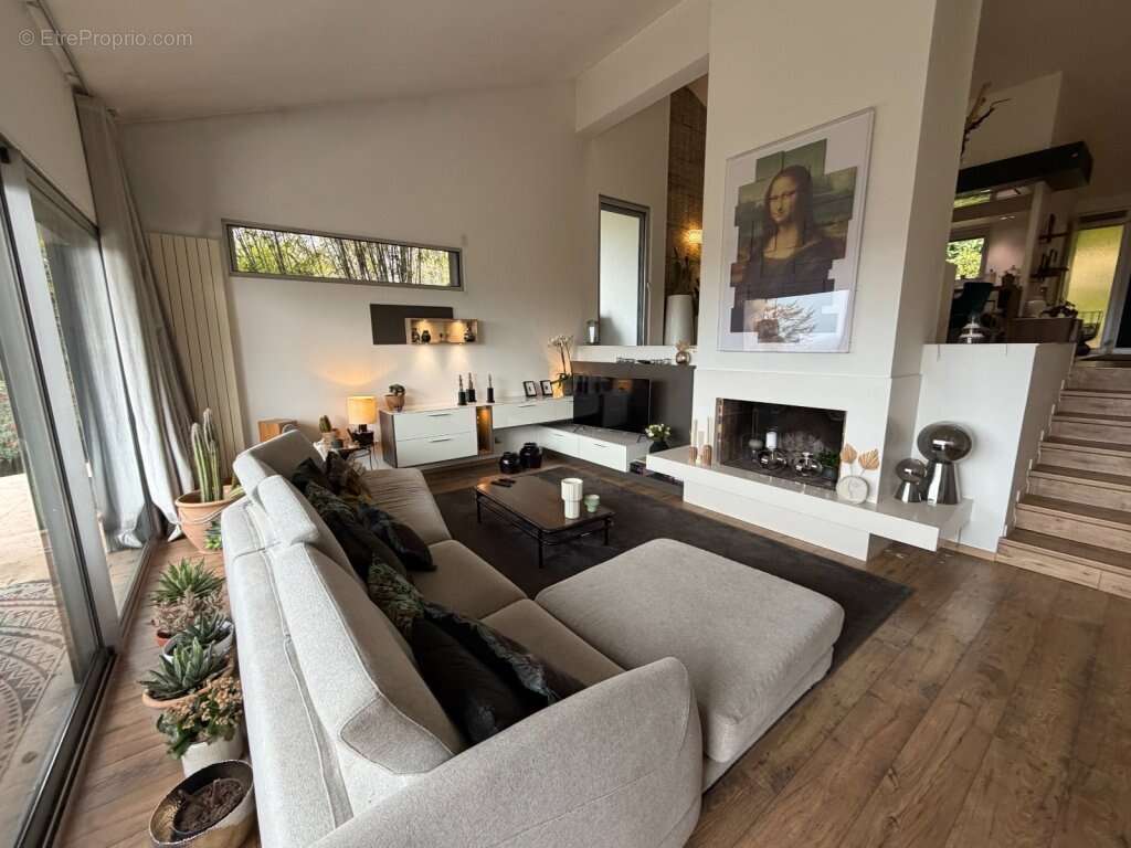 Maison à LE CREUSOT