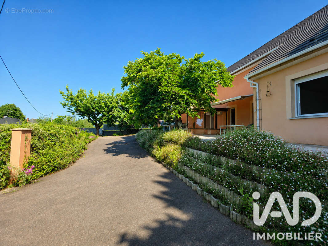 Maison 157 m² à Beynat  - photo 2