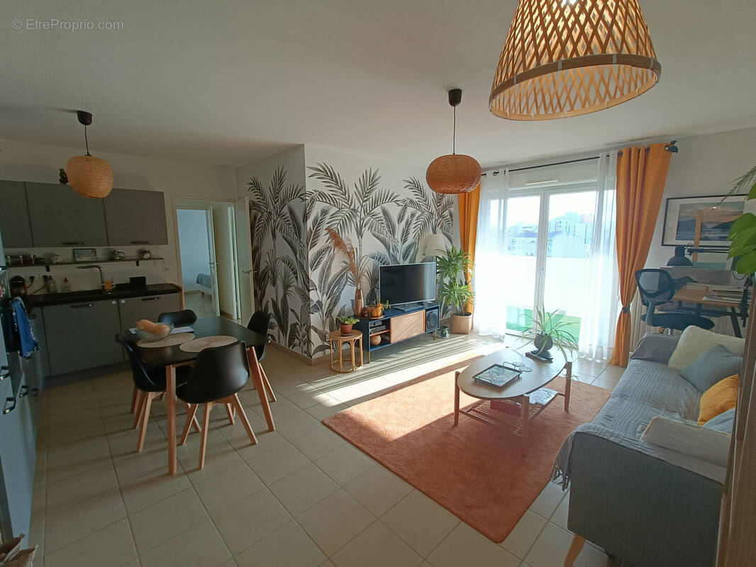 Appartement à MARSEILLE-3E