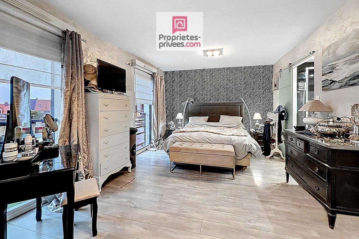 Appartement à SAINT-MARTIN-BOULOGNE