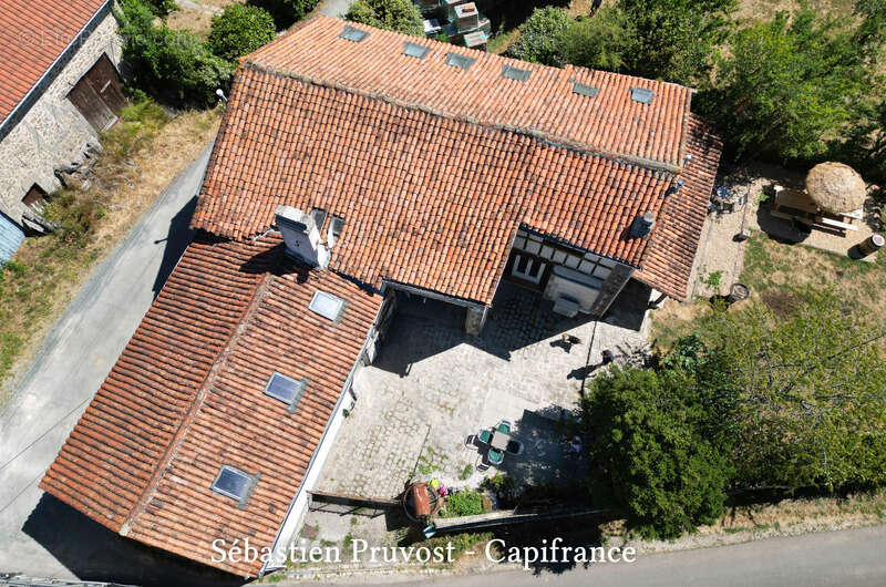 Dordogne (24) Maison en pierre rénovée à vendre 7 pièces SAINT ESTEPHE (24), gîte, garage, proximité du grand lac - photo 14
