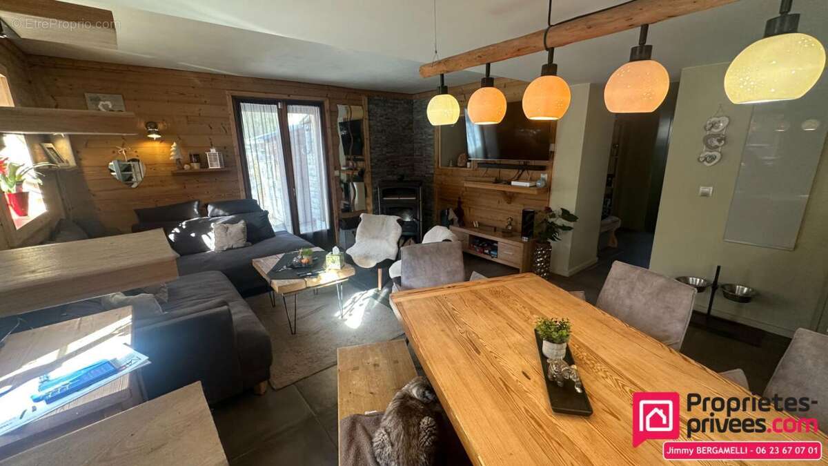 Maison à LES HOUCHES