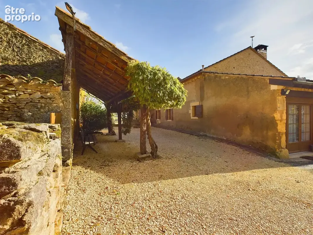 Maison magnifiquement rénovée avec écuries et potentiel de revenus - photo 19