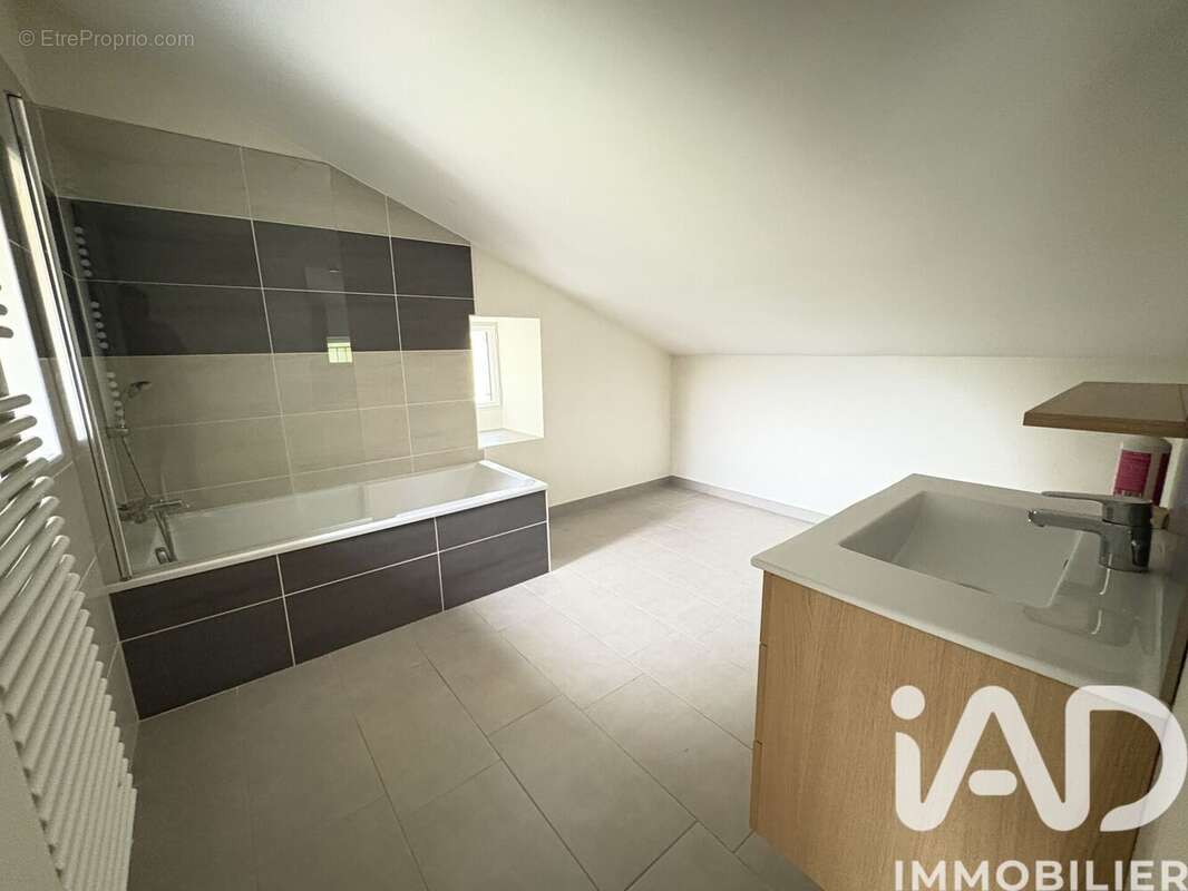 Photo 6 - Maison à MERCUER