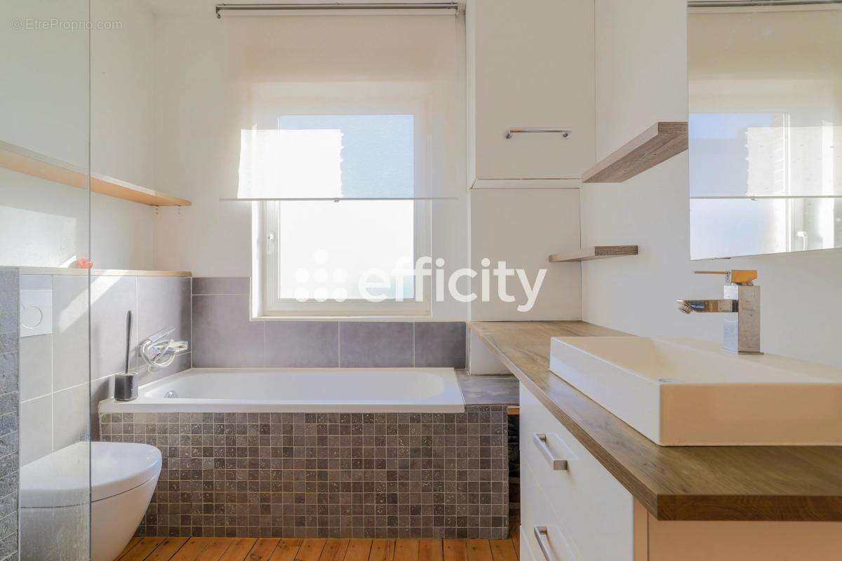 Maison à VILLENEUVE-D&#039;ASCQ