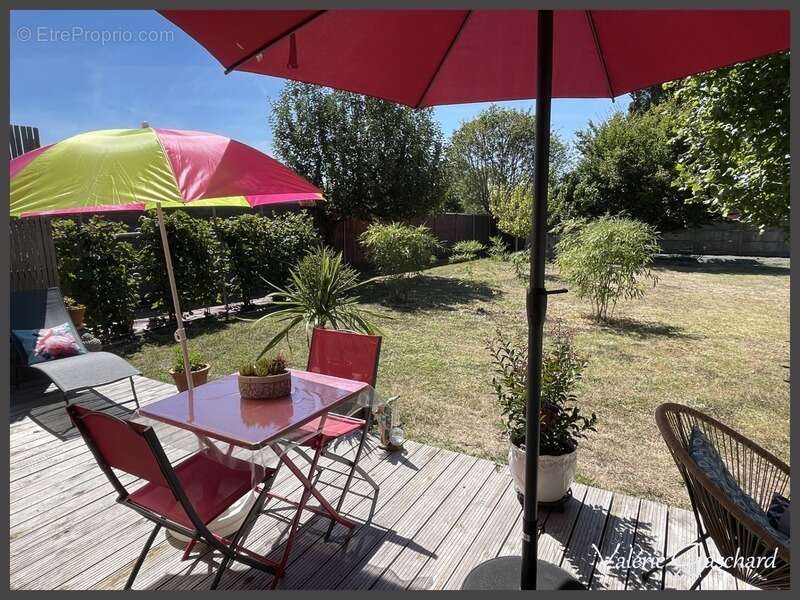 Maison à SAINT-SEURIN-SUR-L'ISLE