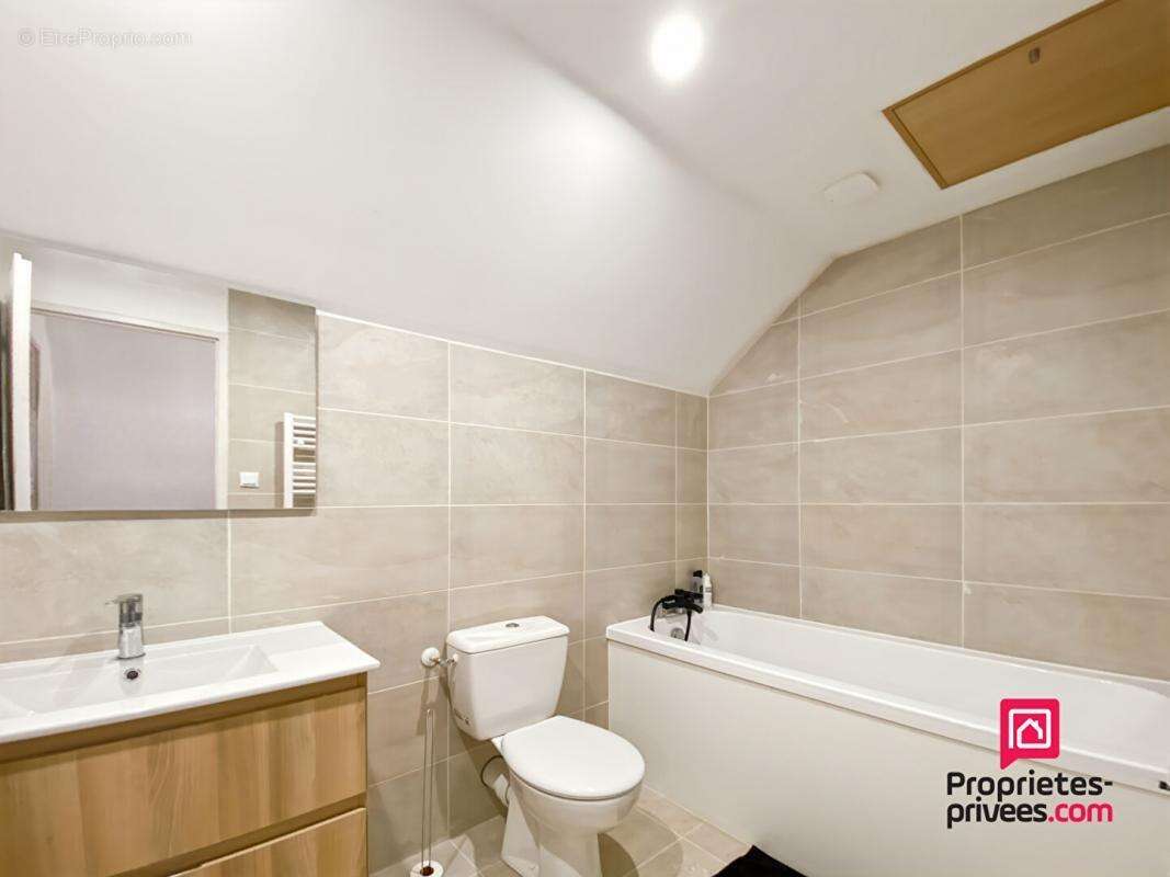 Maison à PRECY-SOUS-THIL