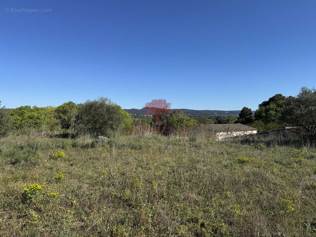 Terrain à SAINT-JEAN-DE-FOS