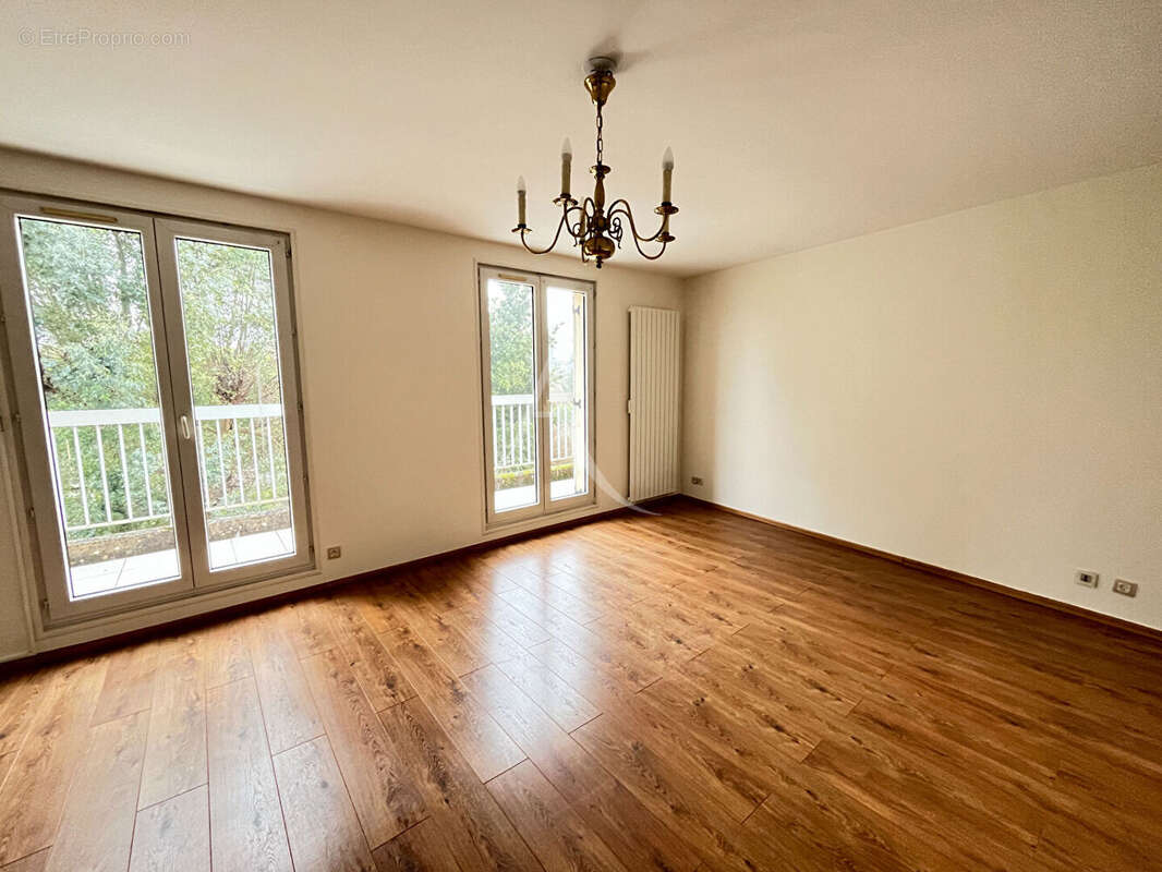 Appartement à DOURDAN