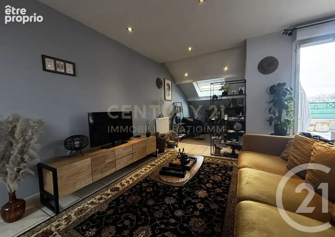 Appartement à BOURGOIN-JALLIEU