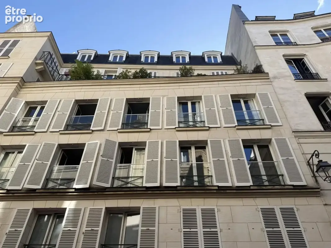 Paris iv. hotel de ville. studio 31m² - photo 2