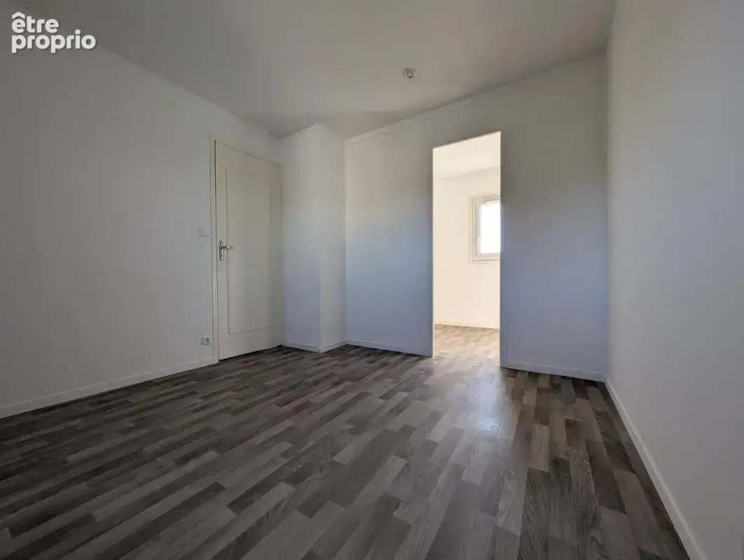 A vendre-cosne d'allier-maison habitable de suite-jardin-garage-82400 €-pas de frais d'agence* - photo 6