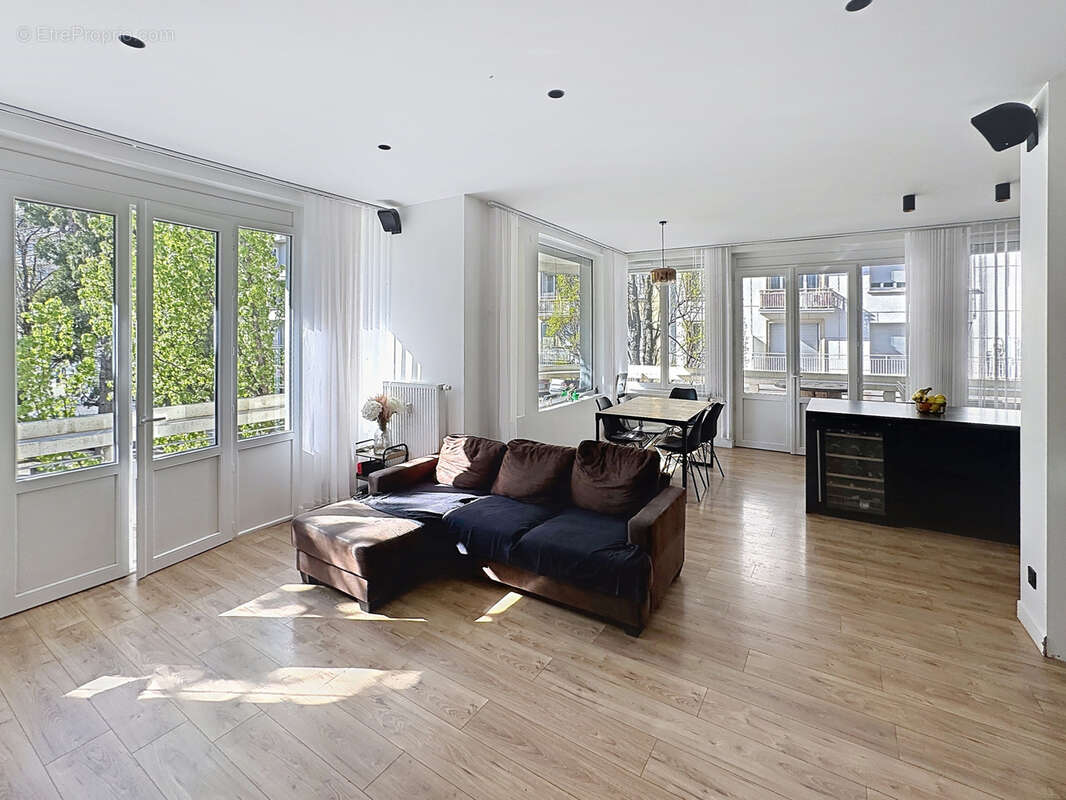 Appartement à SAINT-ETIENNE