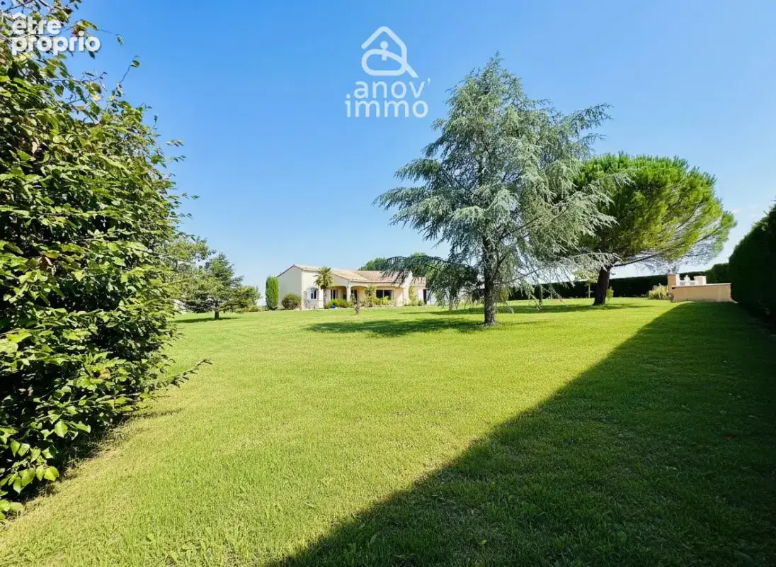 Garat   Maison d'architecte de plain-pied de 203,92 m2 avec - photo 21
