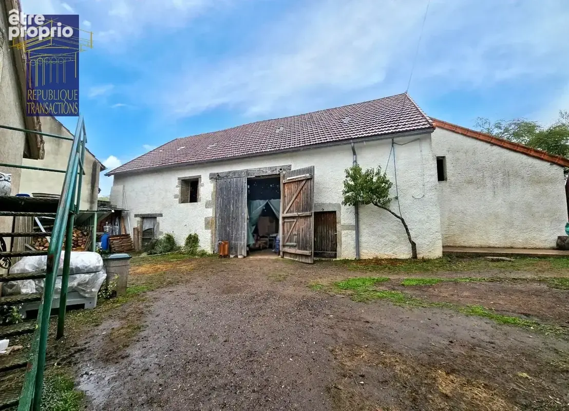 Jolie maison ancienne rénovée avec terrain et dépendance - photo 9