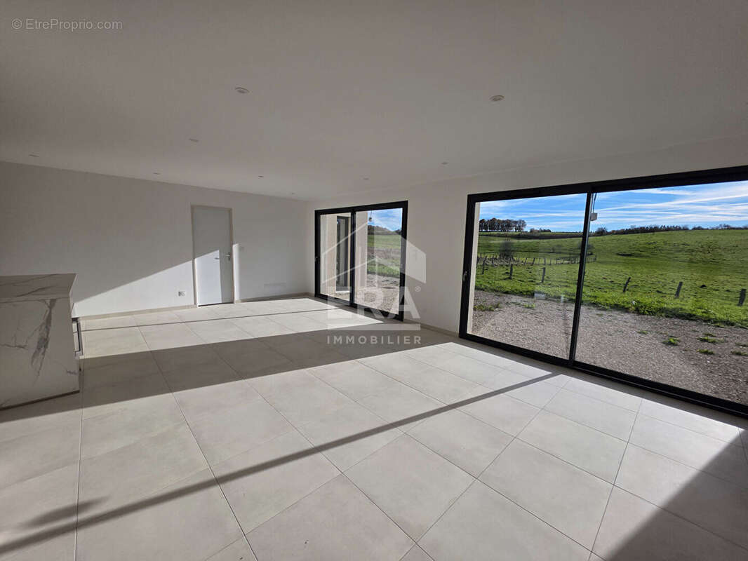 Maison à L'HOPITAL-DU-GROSBOIS