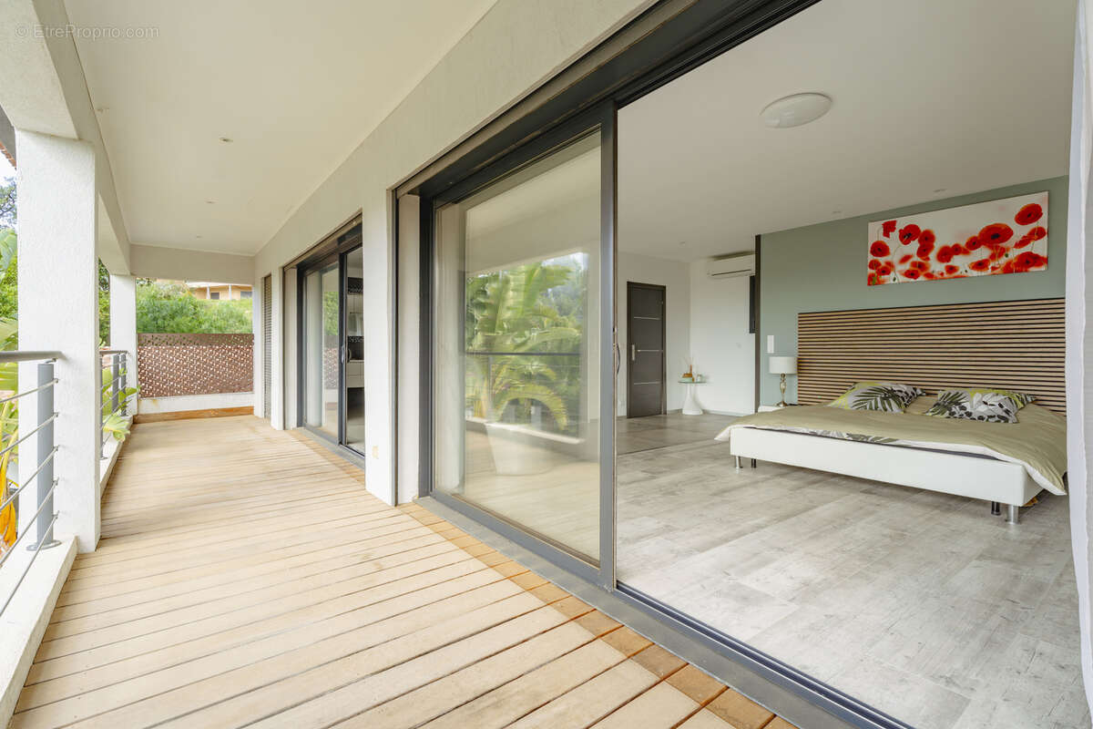 À Vendre   Villa d’Exception à Ollioules - photo 10