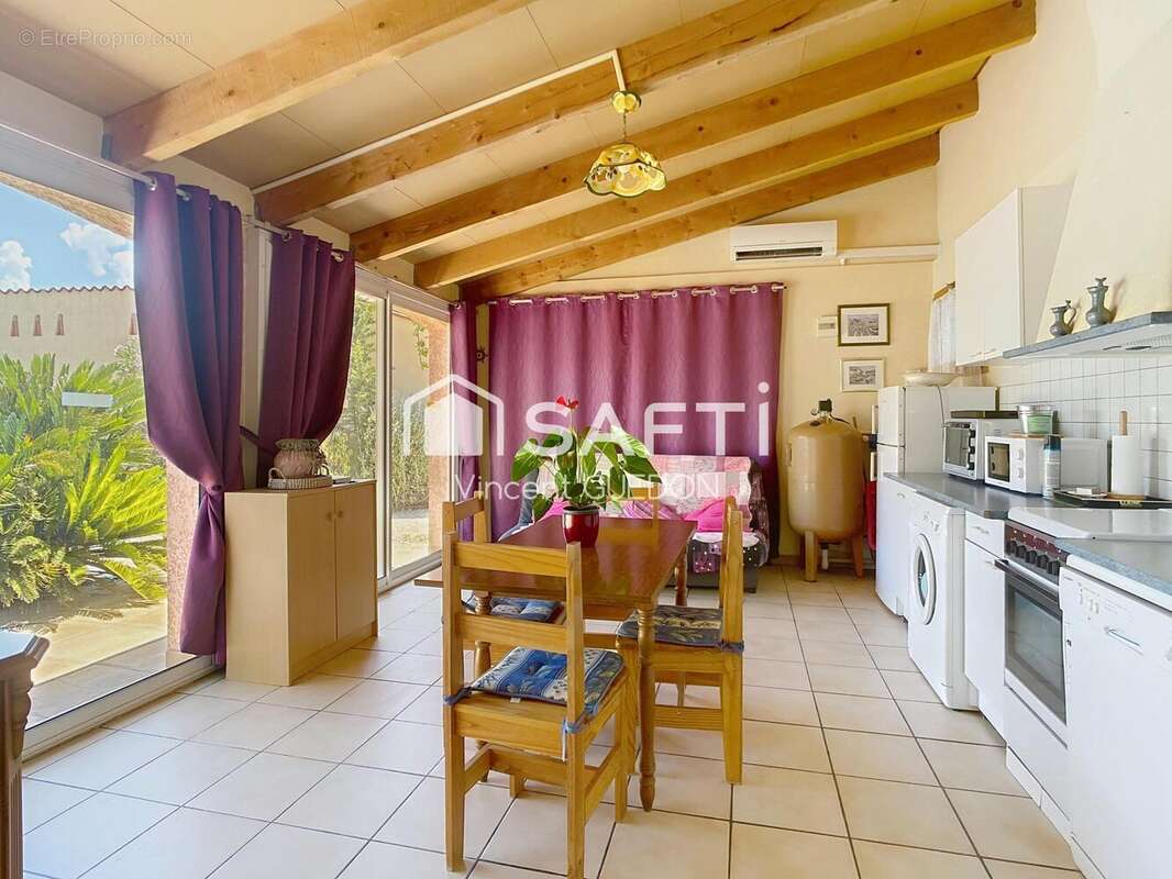 Photo 8 - Maison à VILLEMOLAQUE
