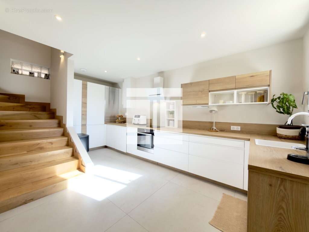 Maison à SANTA-MARIA-SICHE