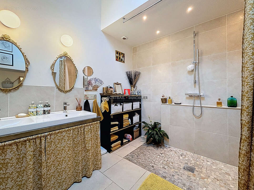 Maison à SAINT-AUBIN-DE-BLAYE