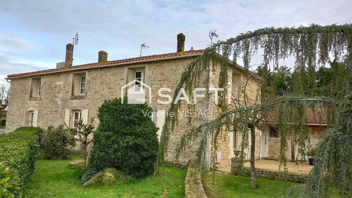 Photo 1 - Appartement à SAINT-JUST-LUZAC