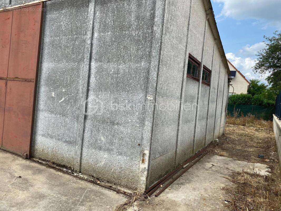 Terrain à SAINTRY-SUR-SEINE