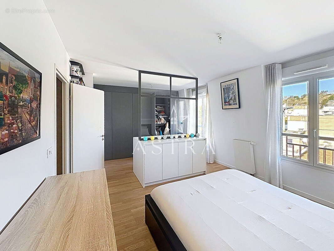 Appartement à LE PLESSIS-ROBINSON