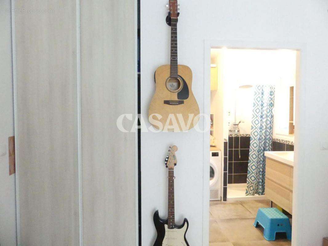 Maison à MOGNEVILLE