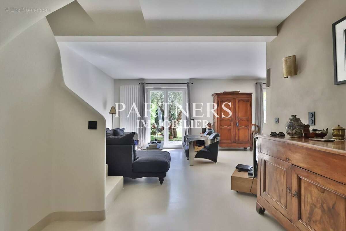 Maison 131 m² à Aix-En-Provence  - photo 6