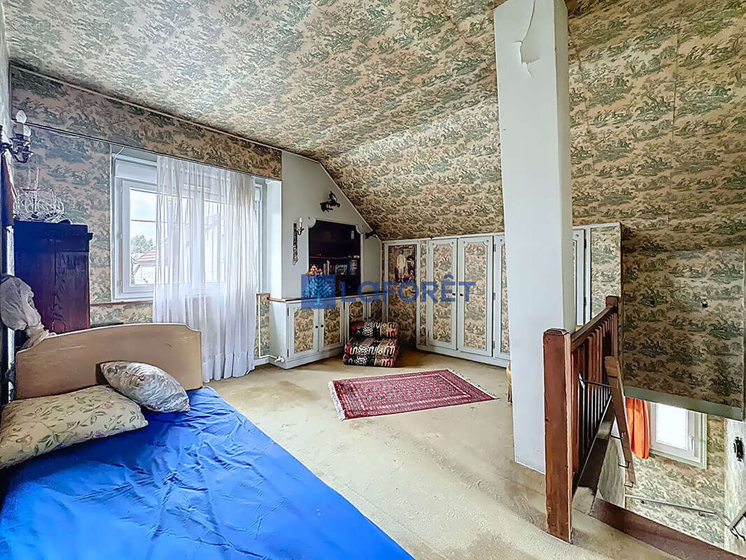 Maison à SAVIGNY-SUR-ORGE