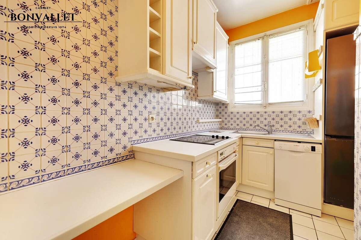 Appartement à PARIS-15E
