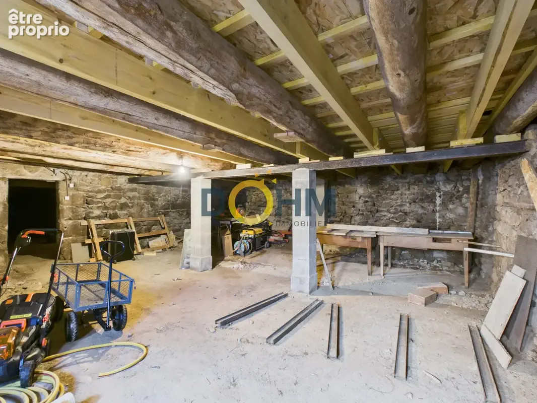 Propriété en pierre avec dépendances et vue dégagée - photo 12