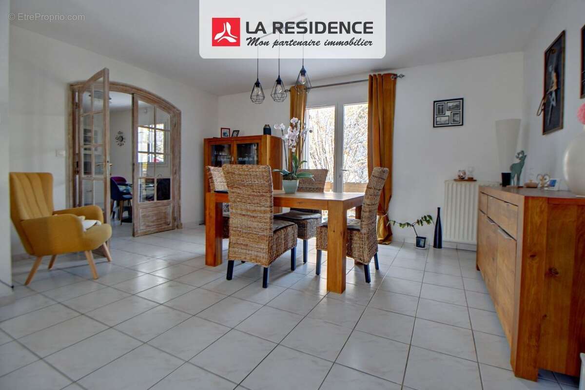 Maison à VERNEUIL-SUR-SEINE