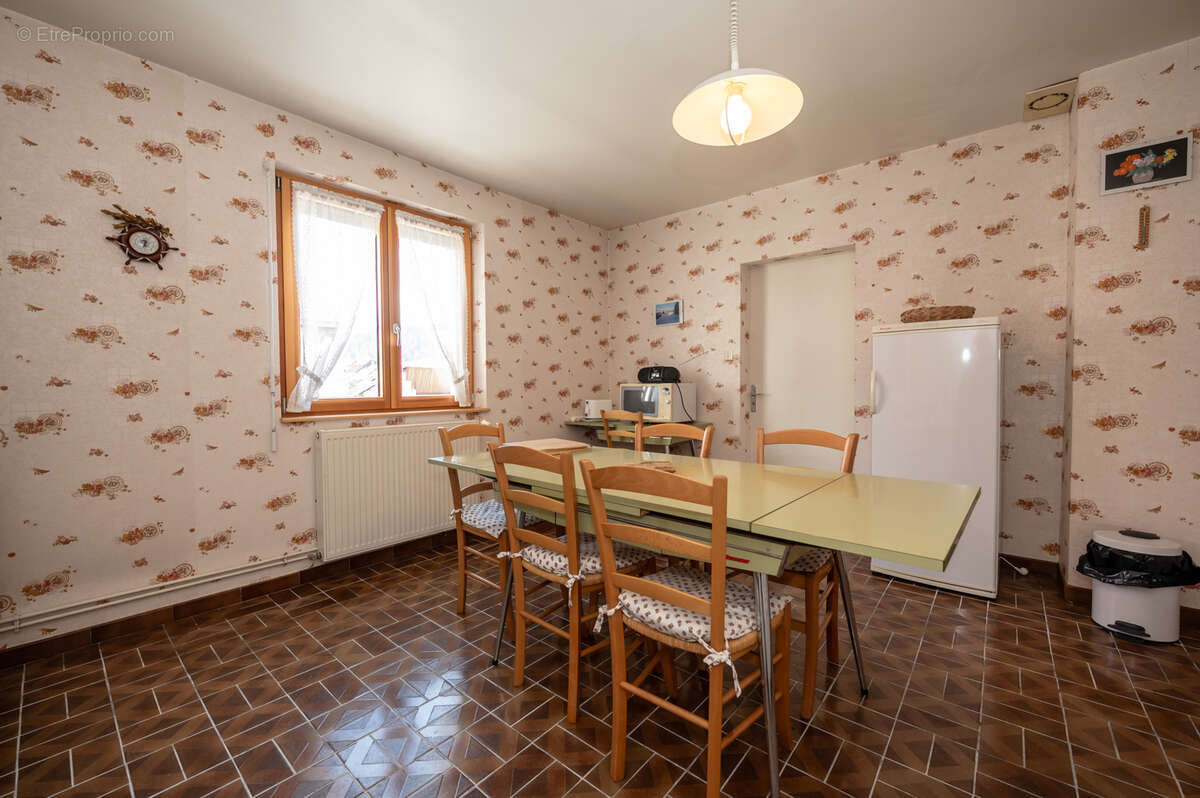 Maison à CHAUX-NEUVE