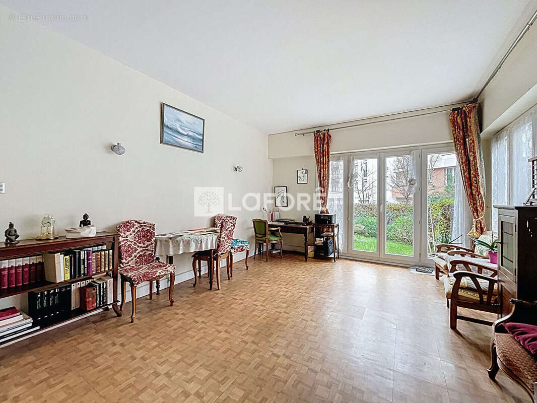 Appartement à LE VESINET