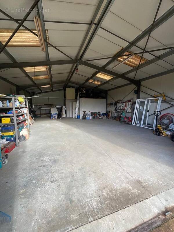 Photo 1 - Commerce à BELLEVILLE-SUR-LOIRE