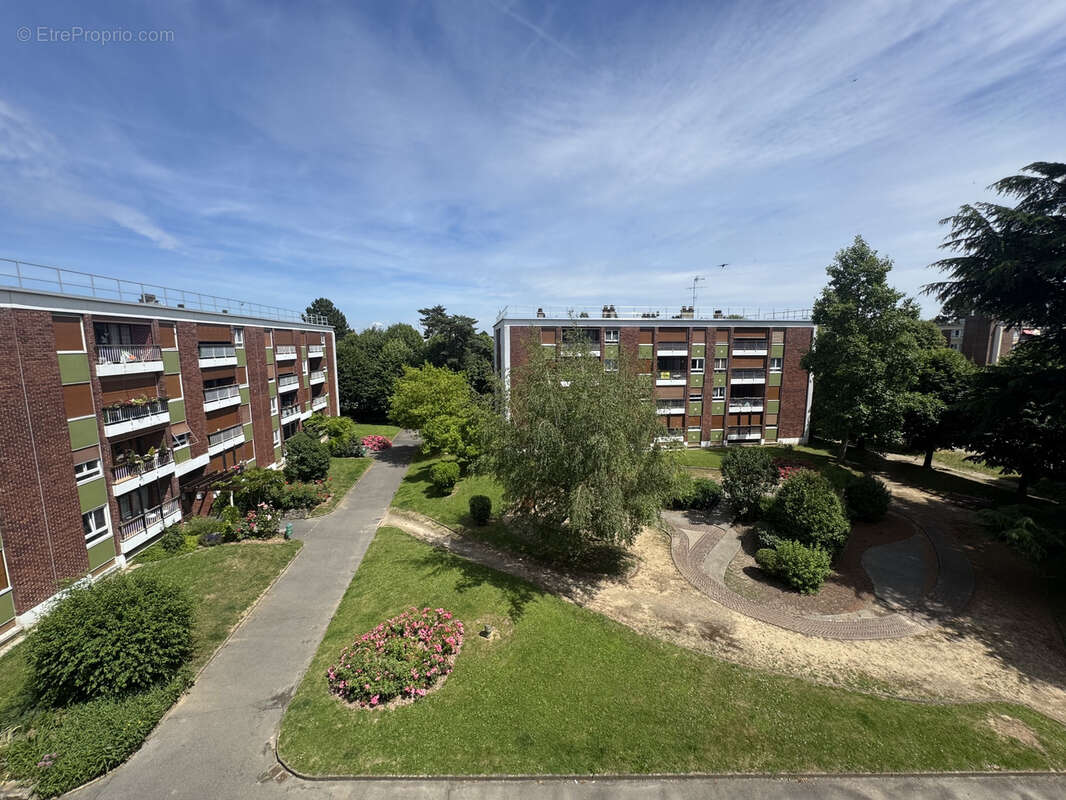 Appartement à SURVILLIERS