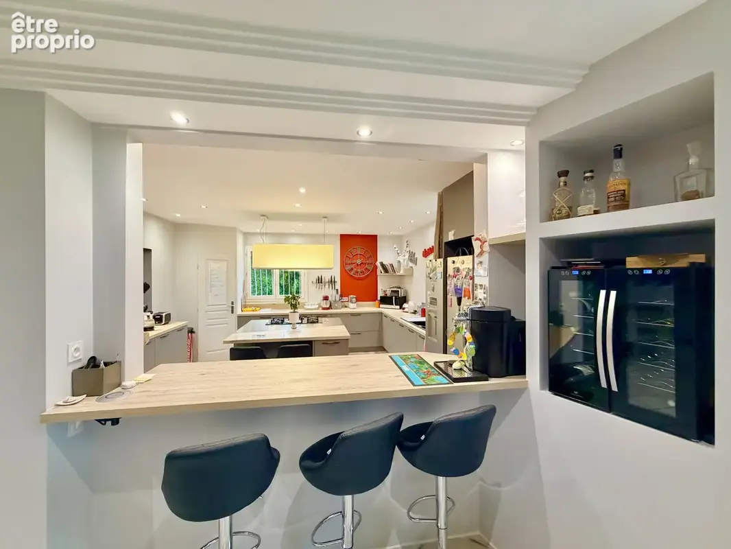 Grande maison familiale frontenas 280 m2 avec 5 chambres à 35 min de Lyon - photo 6