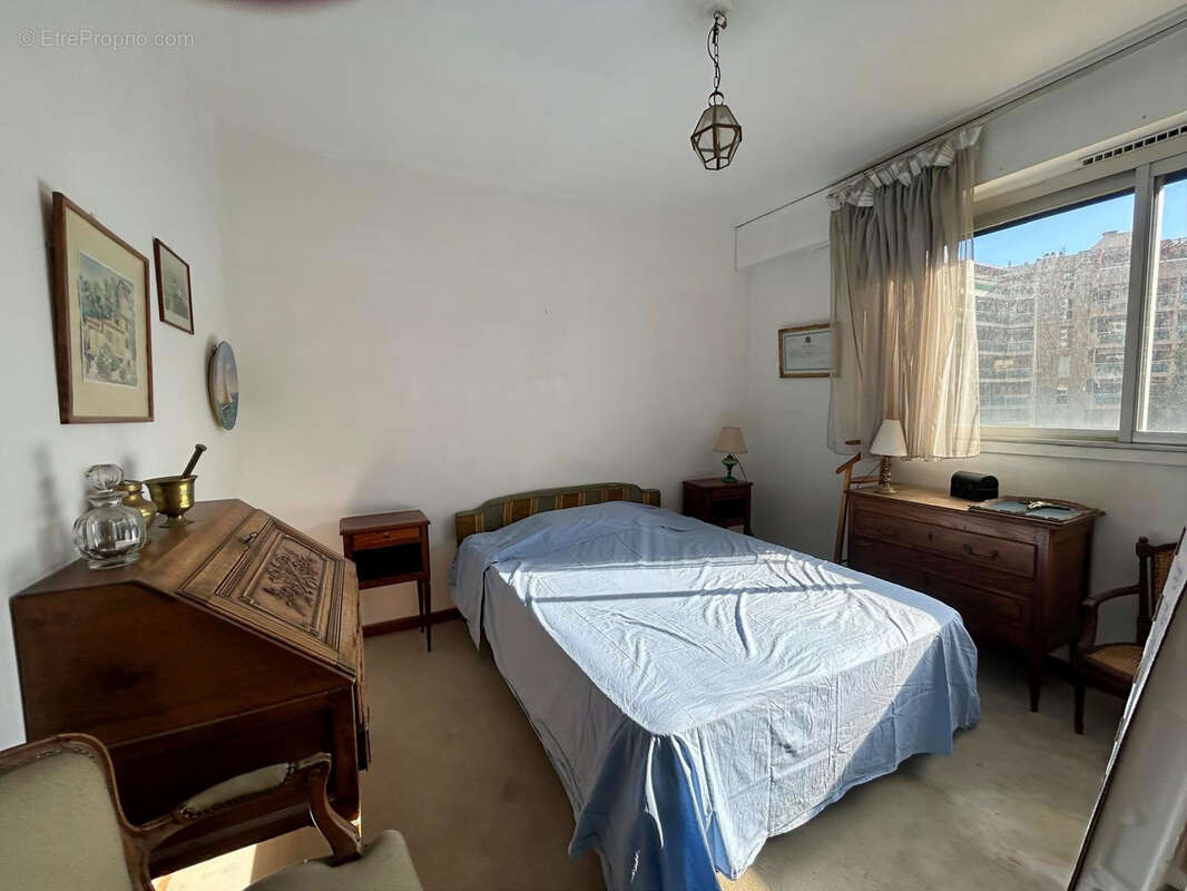 Appartement à MARSEILLE-6E