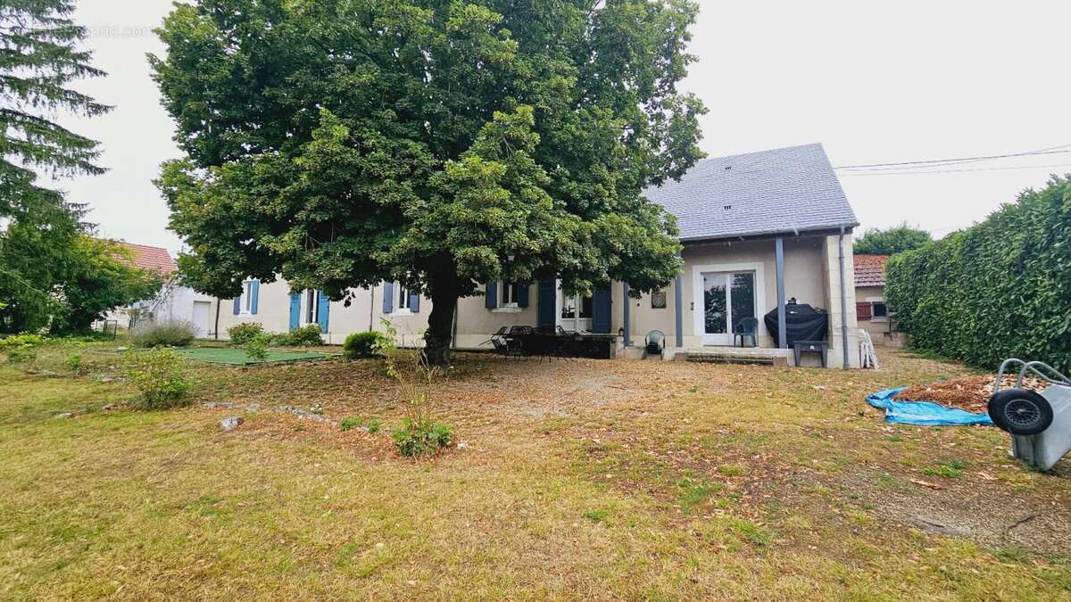 Maison à SAINT-GERMAIN-DU-PUY
