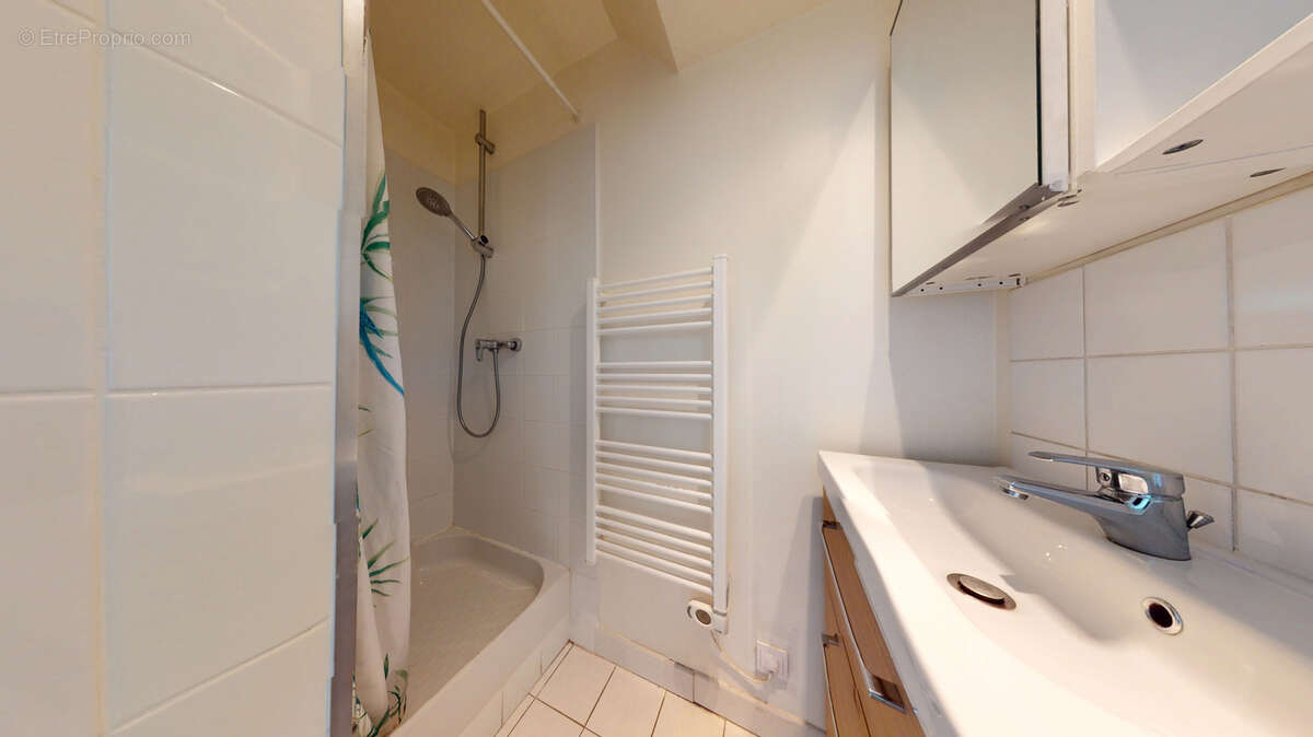 Appartement à SARTROUVILLE