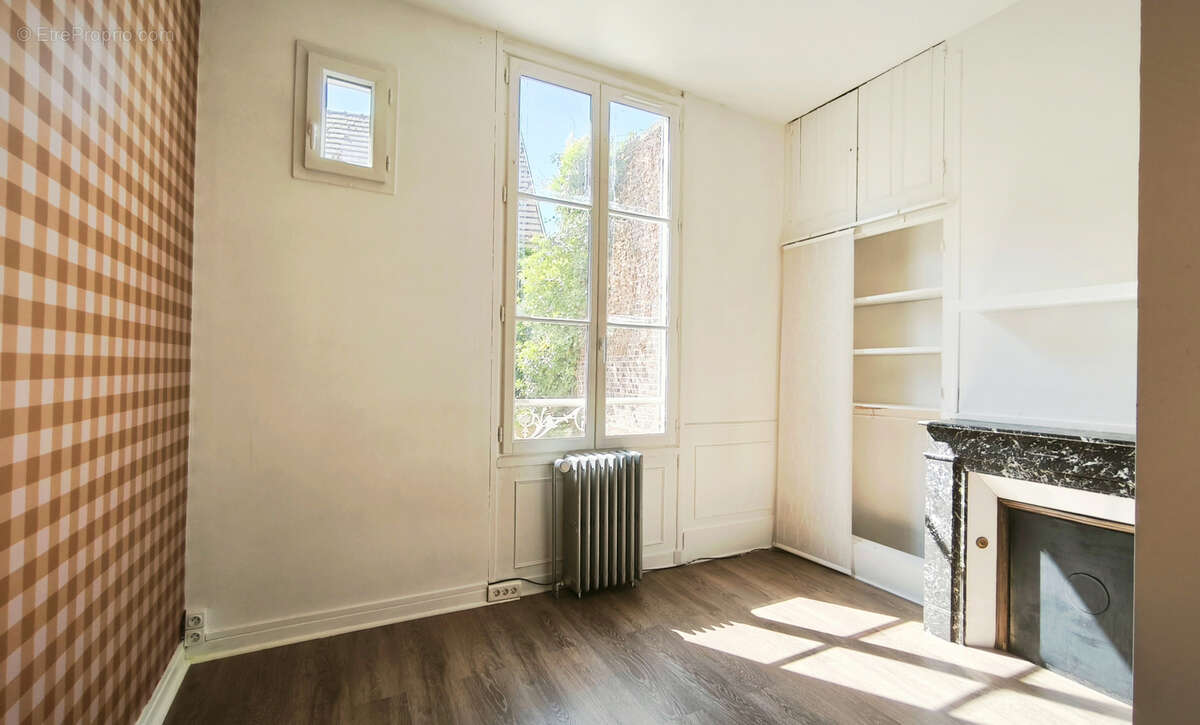 Très bel appartement rez de chaussée de centre ville avec jardin privatif - photo 6