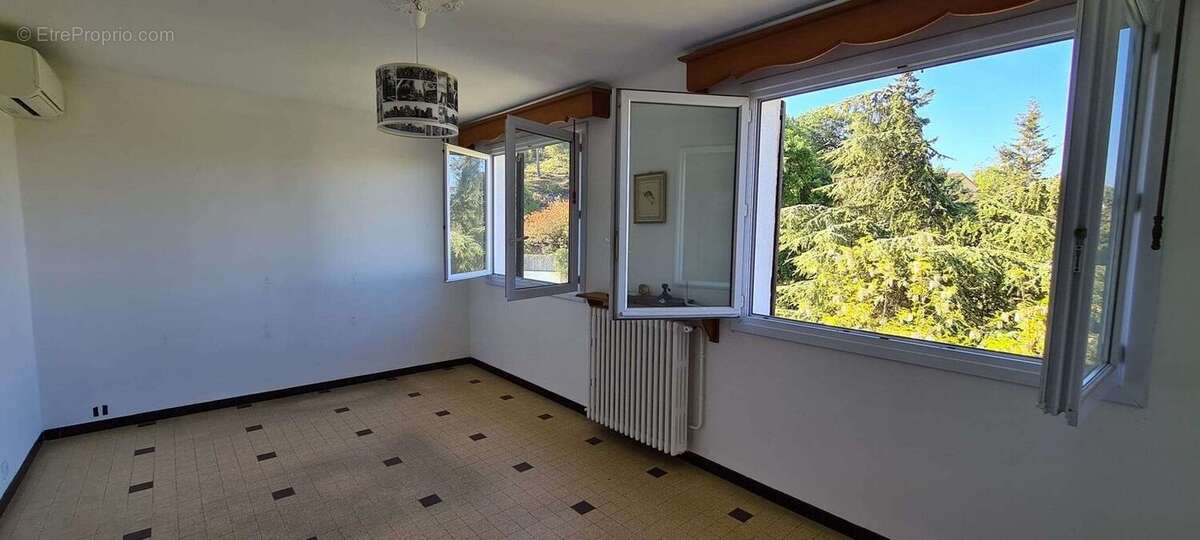 Maison à MARSEILLE-10E