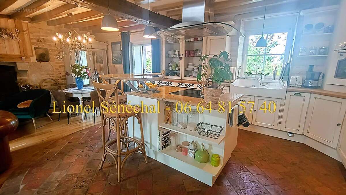 Demeure de prestige en pierre avec piscine et dépendances - Aux portes des Alpes Mancelles et à 10 mn d' Alençon - photo 11