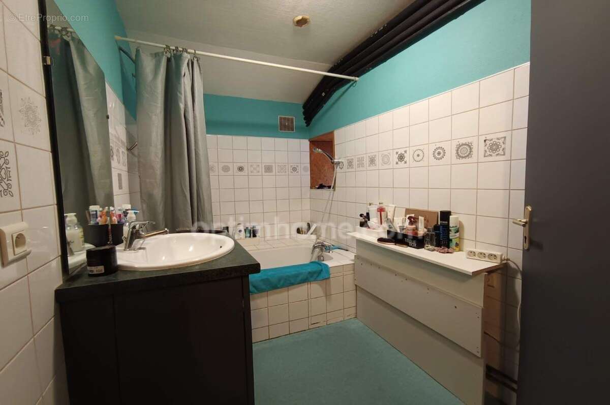 Valsonne (69170) – Maison 180m² à rénover sur terrain boisé 3300m² – Ancien Gîte de France – Proche Tarare et Lyon - photo 10